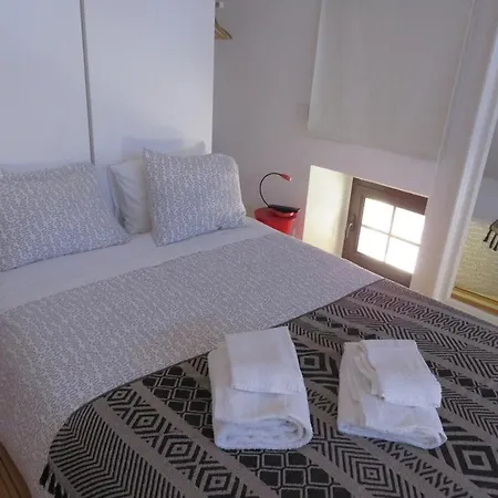 Casa Do Leao 2 *